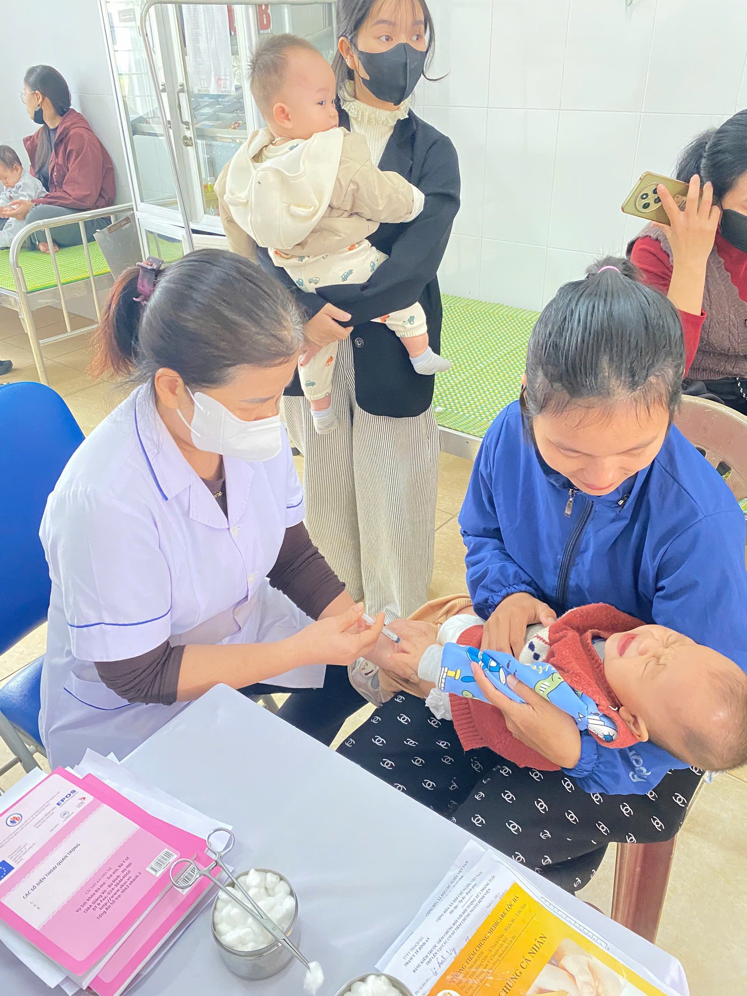 XÃ LỘC HÀ HOÀN THÀNH TIÊM CHỦNG ĐỊNH KỲ ĐỢT 1 THÁNG 12 NĂM 2025 CHO TRẺ EM