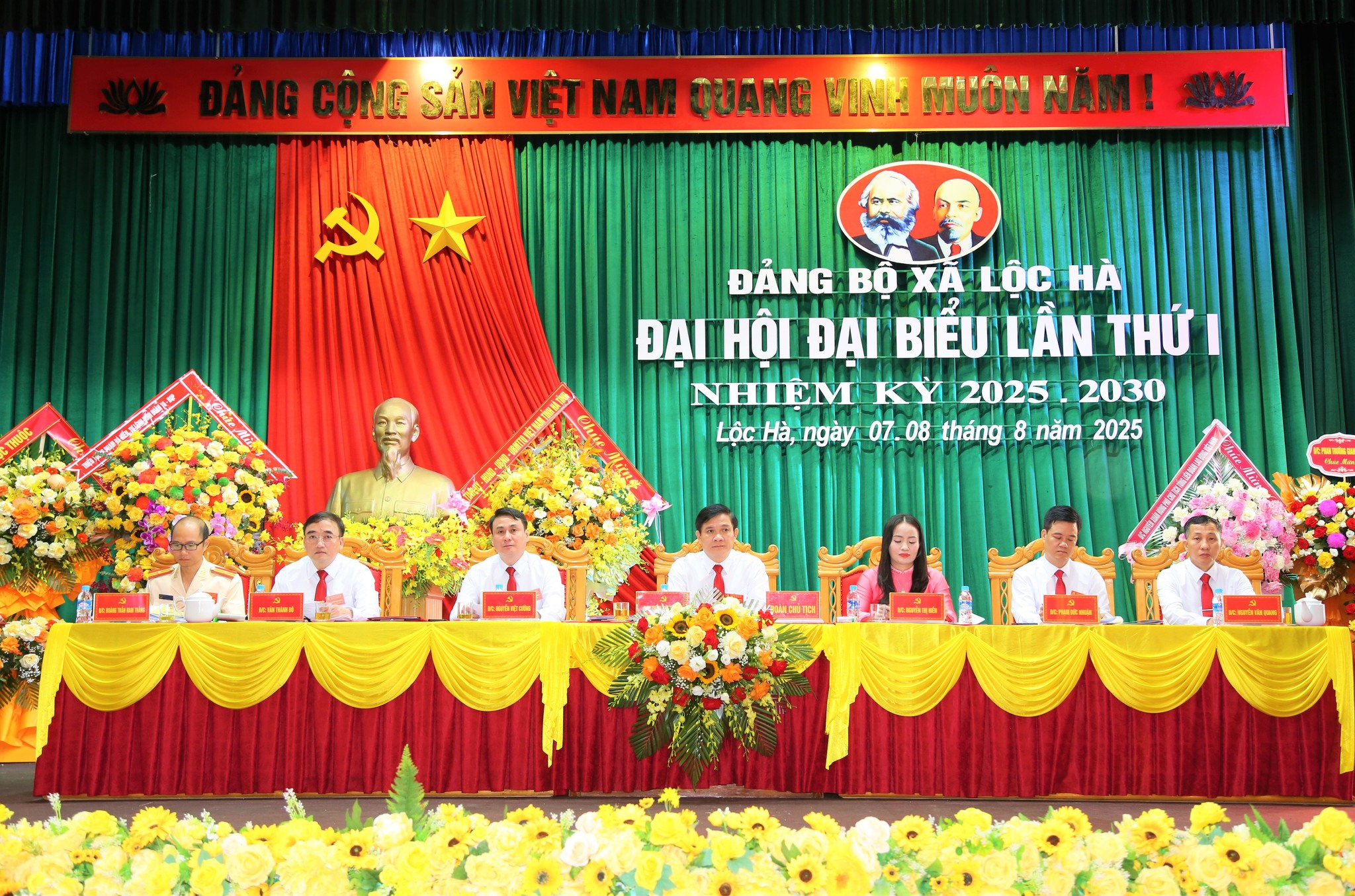 ĐẠI HỘI ĐẠI BIỂU XÃ LỘC HÀ LẦN THỨ NHẤT NHIỆM KỲ 2025-2030 THÀNH CÔNG TỐT ĐẸP