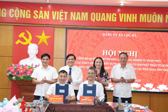 Lộc Hà bàn giao chức năng, nhiệm vụ tham mưu công tác dân vận từ Ban Xây dựng Đảng sang Ủy ban MTTQ Việt Nam xã 