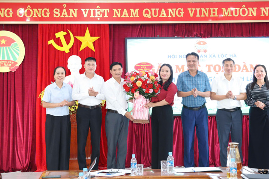 Lộc Hà gặp mặt, tọa đàm kỷ niệm 96 năm Ngày thành lập Hội Nông dân Việt Nam 