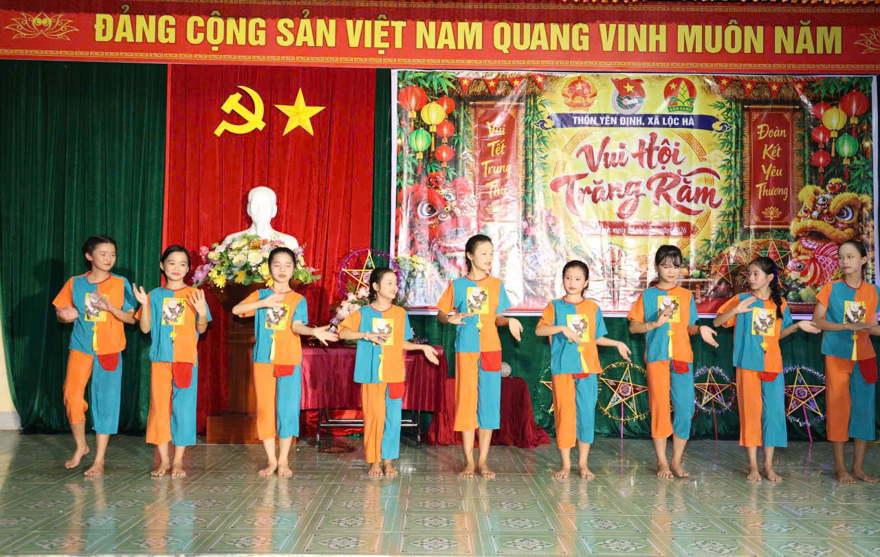 Khi những mùa trăng nối dài trên miền quê mới